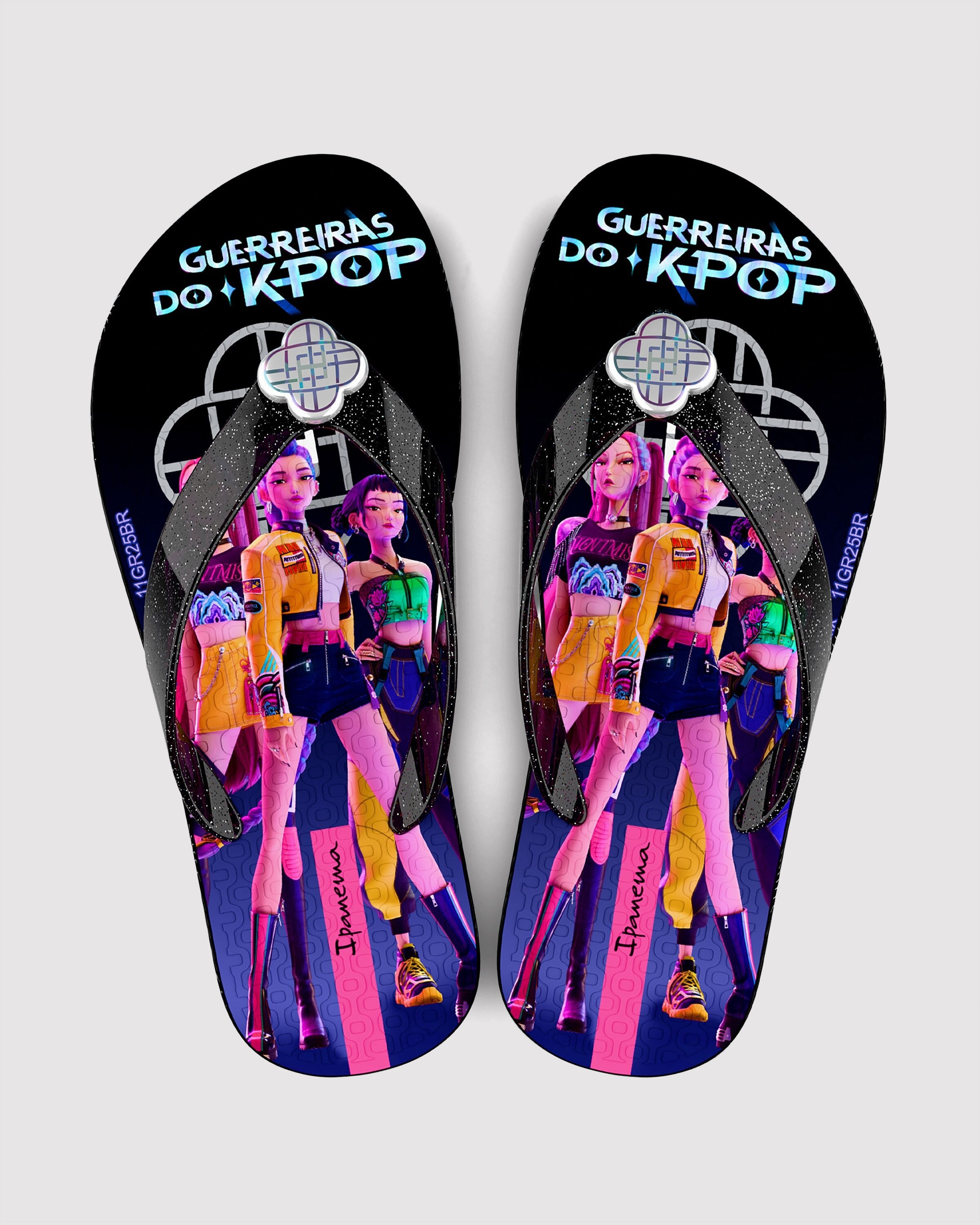Chinelo de Dedo Infantil Preto Guerreiras do K-POP Ipanema